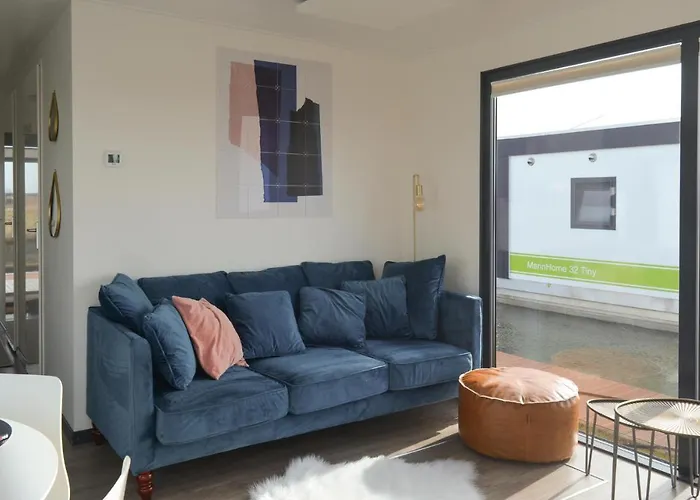 Houseboat Escapade 5*